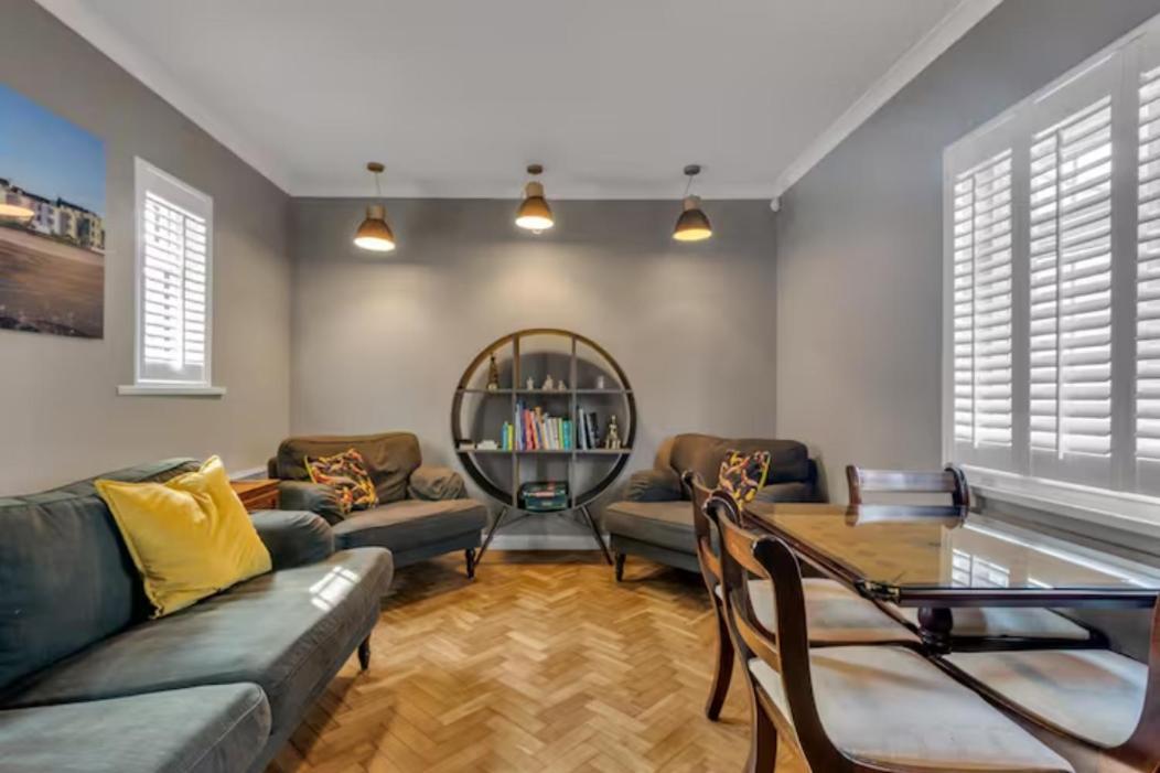 Two Bedroom Private Cottage With Private Parking Just By The Sea Herne Bay Exteriér fotografie